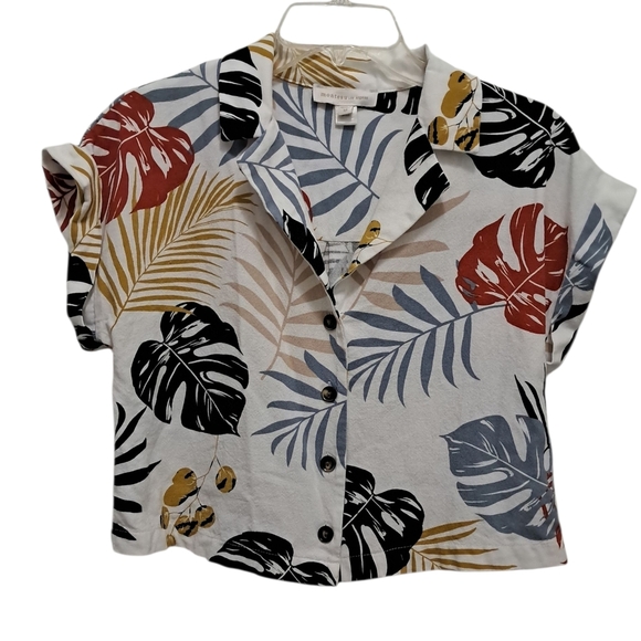 Tropical Print Button-Up Shirt - Picture 1 of 8